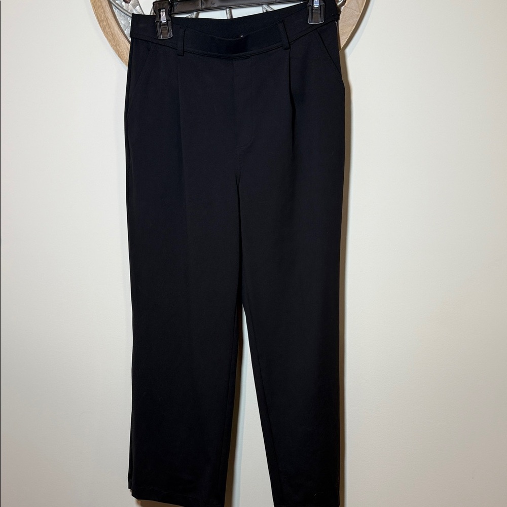 HALARA Women’s Black Elastic Pleated Trousers w/side pockets EUC!